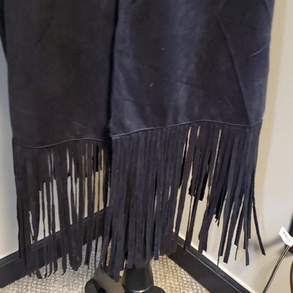 Duster - Picture 2 of 6